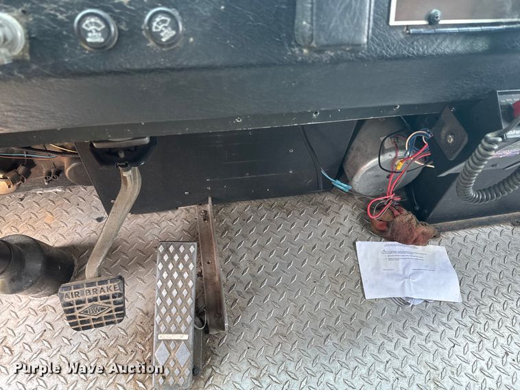 image for item DX0946 1988 Pierce Arrow pumper fire truck