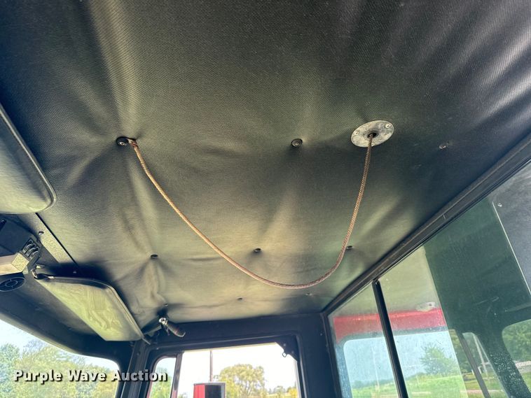 image for item DX0946 1988 Pierce Arrow pumper fire truck