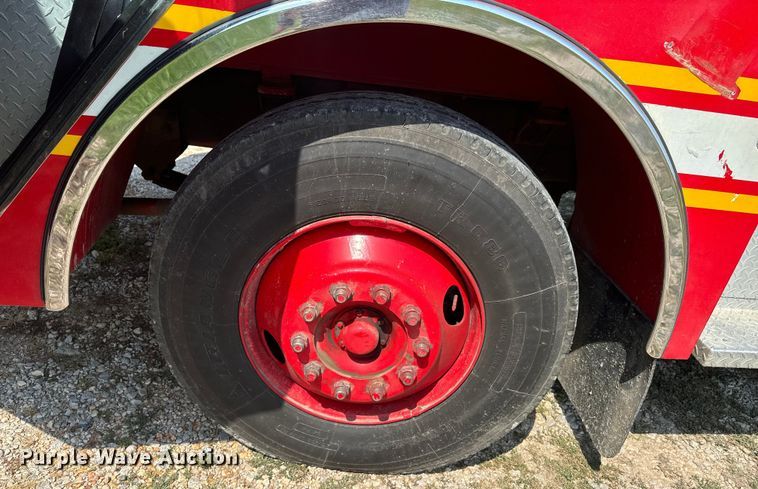 image for item DX0946 1988 Pierce Arrow pumper fire truck