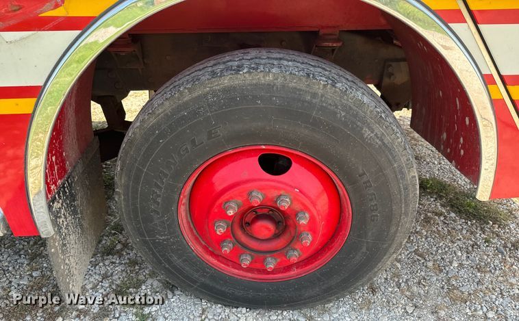 image for item DX0946 1988 Pierce Arrow pumper fire truck