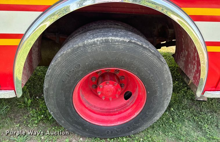 image for item DX0946 1988 Pierce Arrow pumper fire truck