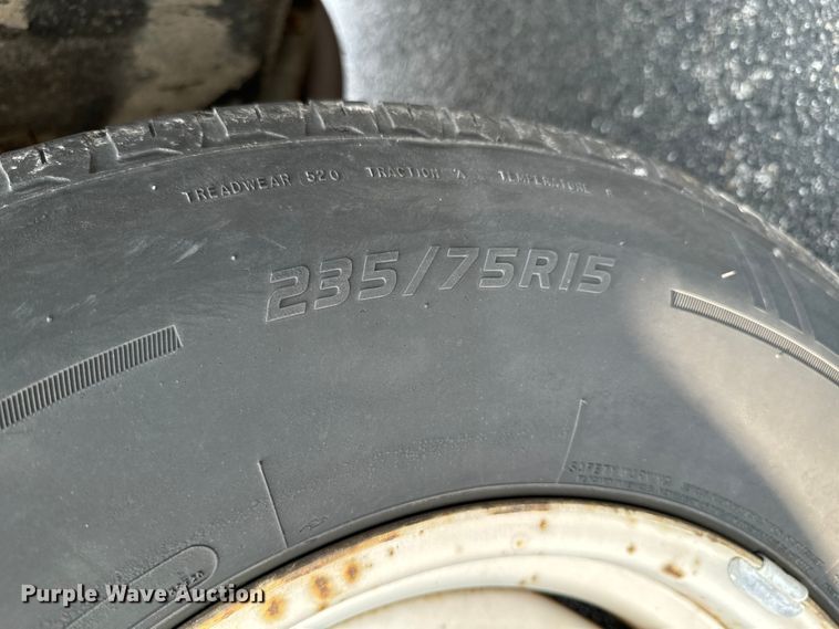 image for item DX0948 1991 Chevrolet Suburban 1500 SUV