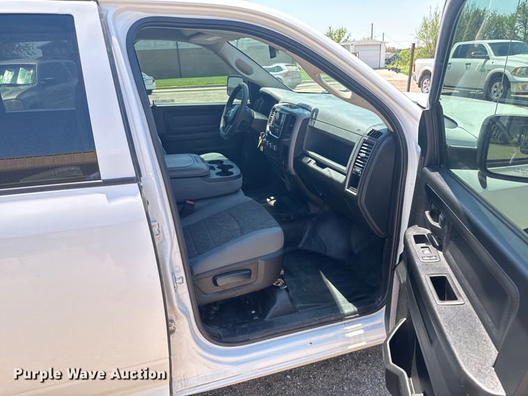 image for item DX3461 2019 Dodge Ram 1500 Crew Cab pickup truck