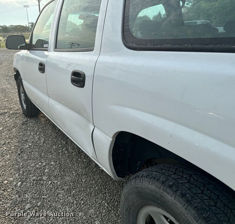 image for item DX3467 2006 Chevrolet  Suburban 1500 SUV