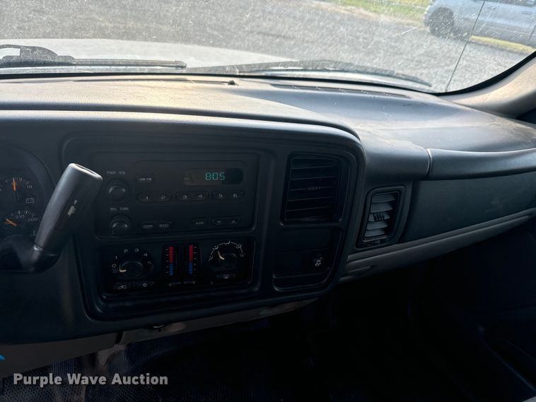 image for item DX3467 2006 Chevrolet  Suburban 1500 SUV