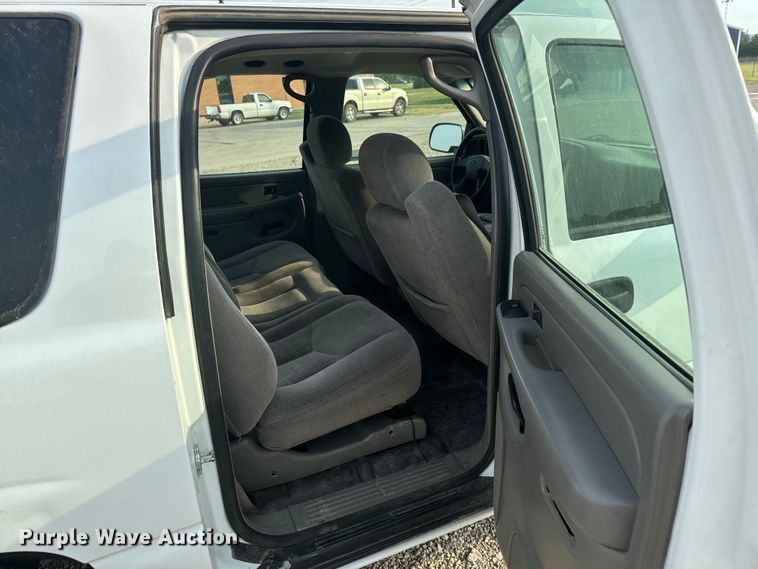 image for item DX3467 2006 Chevrolet  Suburban 1500 SUV