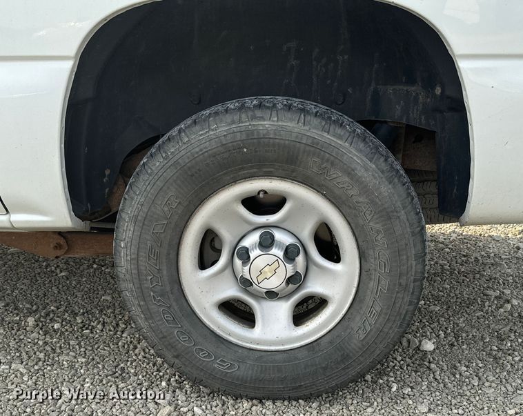 image for item DX3467 2006 Chevrolet  Suburban 1500 SUV