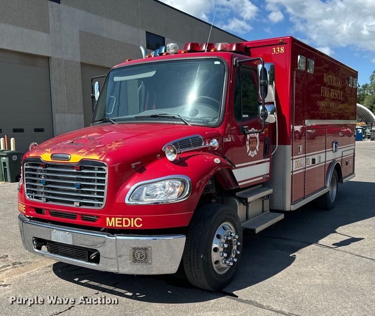 image for item EH4337 2010 Freightliner Buisness Class M2 ambulance