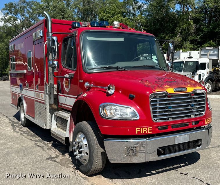 image for item EH4337 2010 Freightliner Buisness Class M2 ambulance