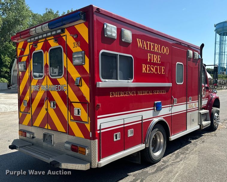 image for item EH4337 2010 Freightliner Buisness Class M2 ambulance