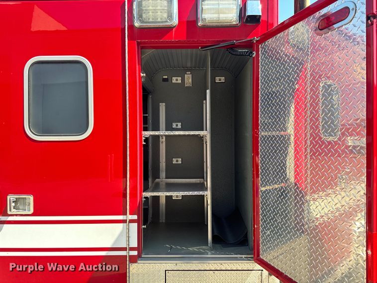 image for item EH4337 2010 Freightliner Buisness Class M2 ambulance