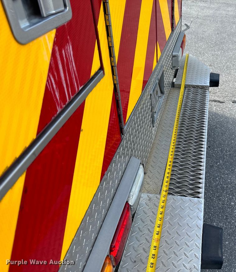 image for item EH4337 2010 Freightliner Buisness Class M2 ambulance