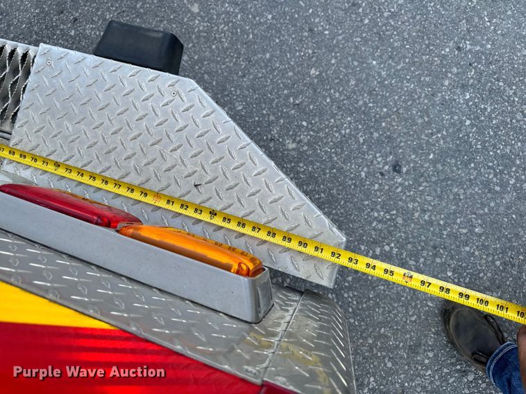 image for item EH4337 2010 Freightliner Buisness Class M2 ambulance