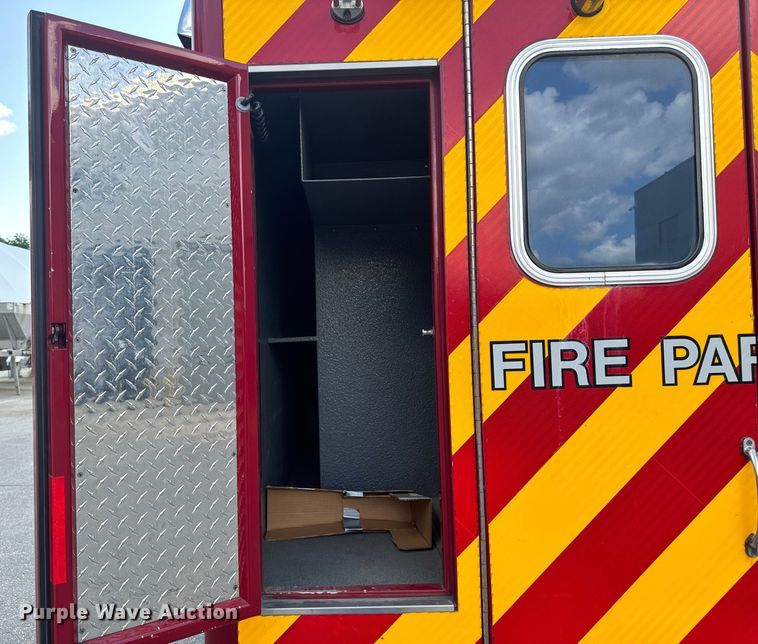 image for item EH4337 2010 Freightliner Buisness Class M2 ambulance