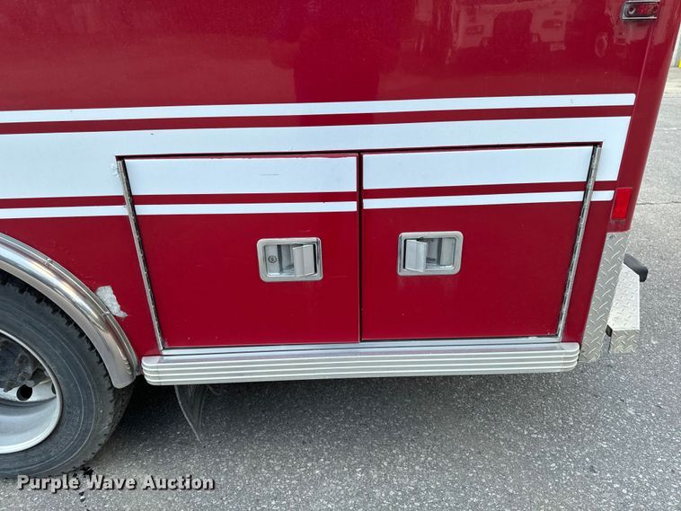 image for item EH4337 2010 Freightliner Buisness Class M2 ambulance