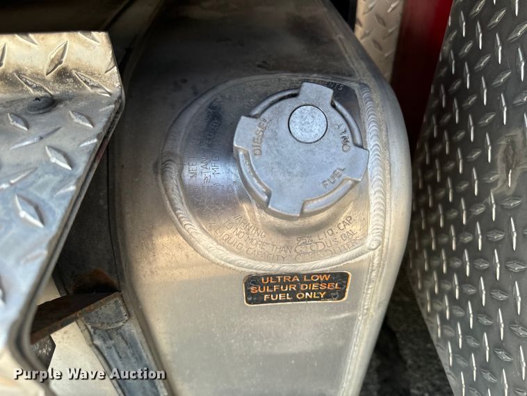 image for item EH4337 2010 Freightliner Buisness Class M2 ambulance