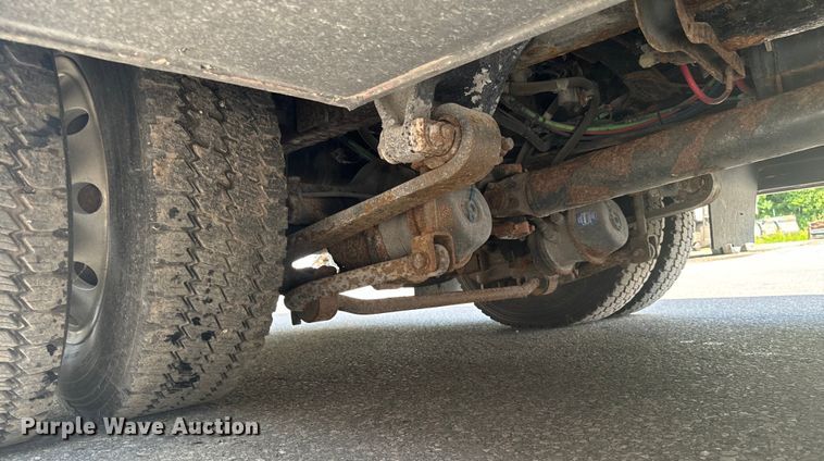 image for item EH4337 2010 Freightliner Buisness Class M2 ambulance