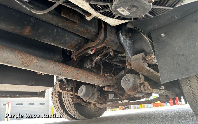 image for item EH4337 2010 Freightliner Buisness Class M2 ambulance