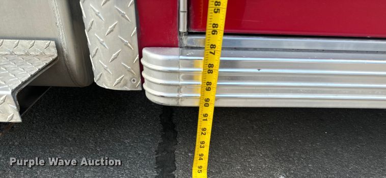 image for item EH4337 2010 Freightliner Buisness Class M2 ambulance