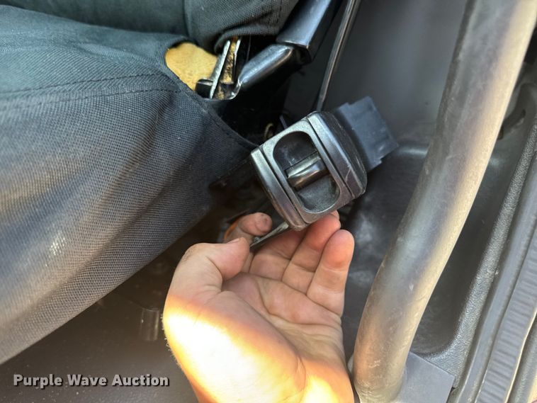 image for item EH4337 2010 Freightliner Buisness Class M2 ambulance