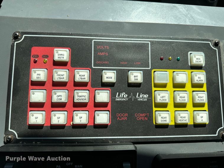 image for item EH4337 2010 Freightliner Buisness Class M2 ambulance