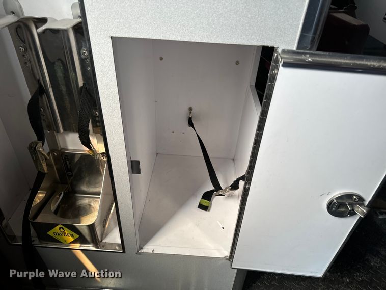 image for item EH4337 2010 Freightliner Buisness Class M2 ambulance