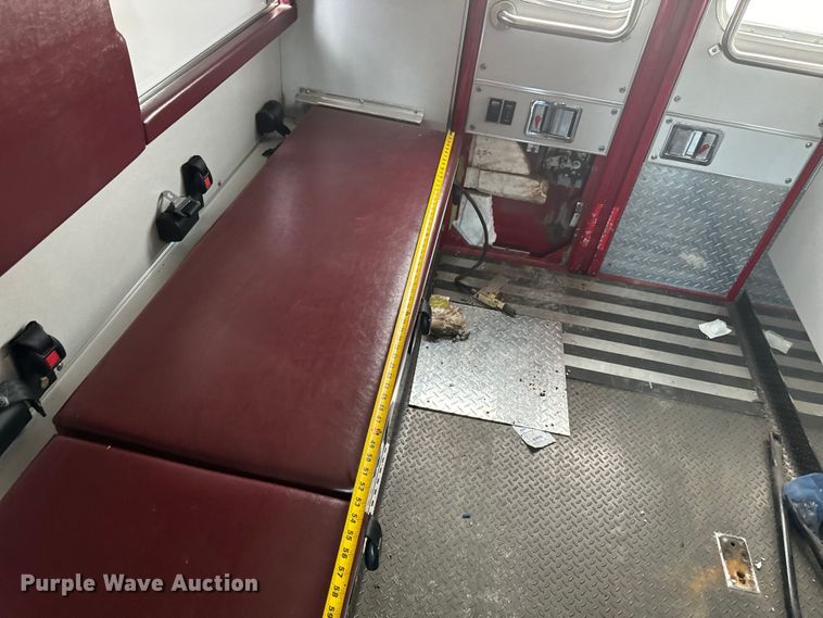 image for item EH4337 2010 Freightliner Buisness Class M2 ambulance