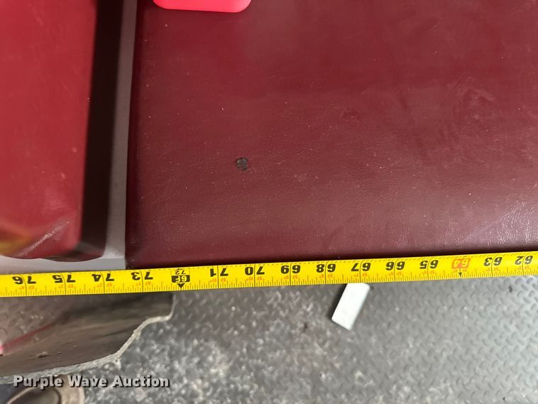 image for item EH4337 2010 Freightliner Buisness Class M2 ambulance