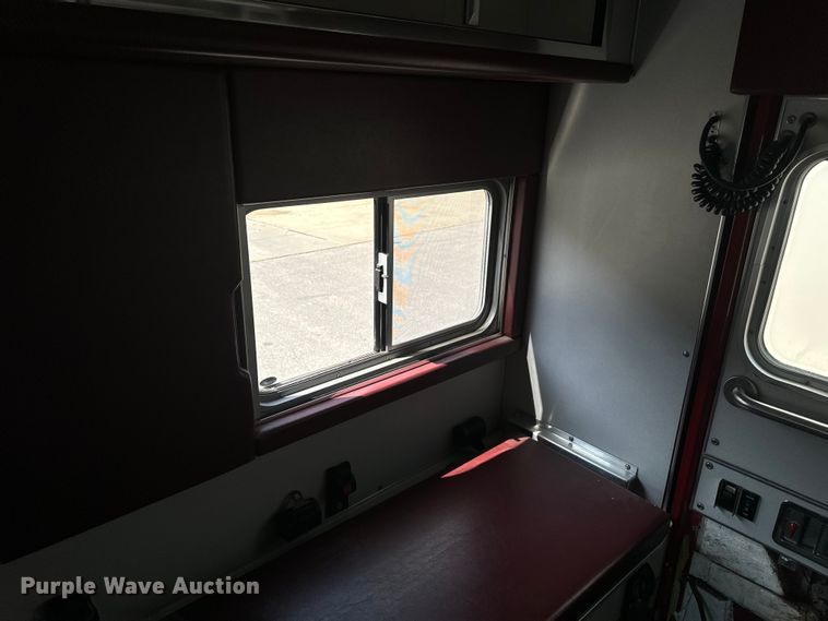 image for item EH4337 2010 Freightliner Buisness Class M2 ambulance