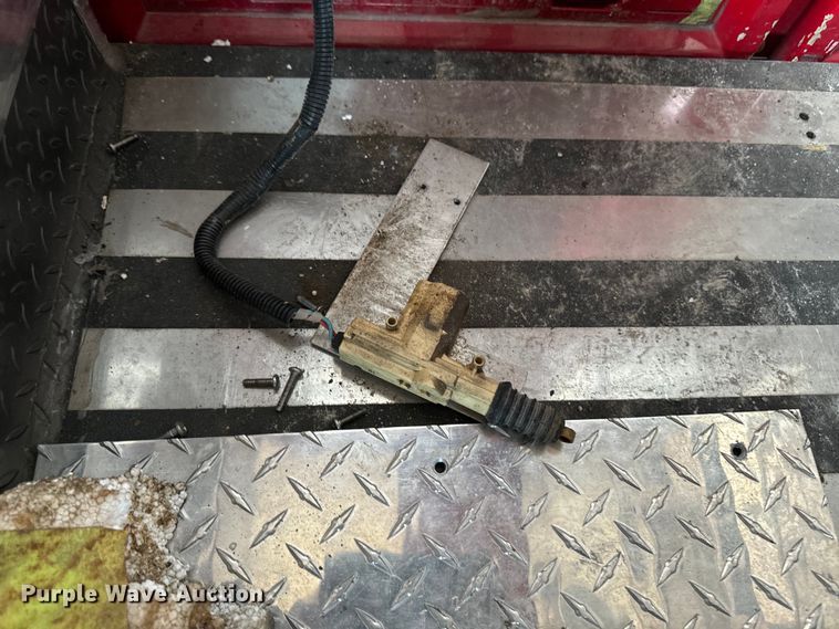 image for item EH4337 2010 Freightliner Buisness Class M2 ambulance