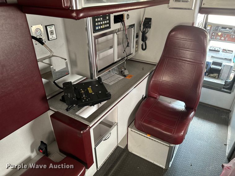image for item EH4337 2010 Freightliner Buisness Class M2 ambulance