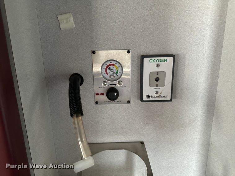 image for item EH4337 2010 Freightliner Buisness Class M2 ambulance