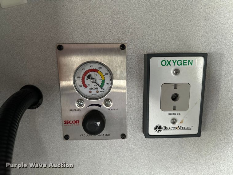 image for item EH4337 2010 Freightliner Buisness Class M2 ambulance