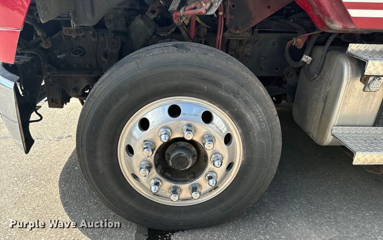 image for item EH4337 2010 Freightliner Buisness Class M2 ambulance