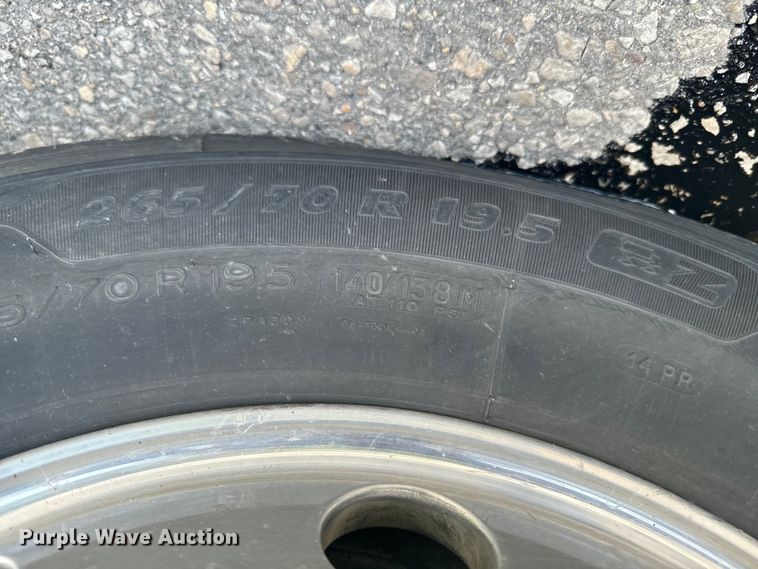 image for item EH4337 2010 Freightliner Buisness Class M2 ambulance