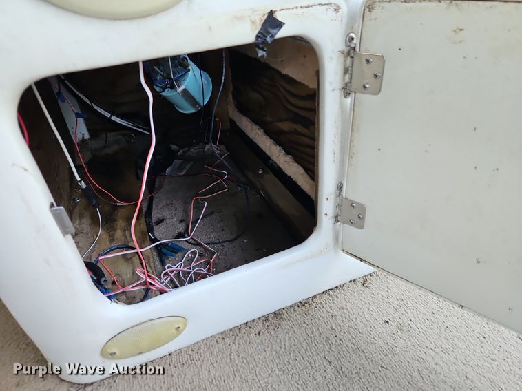 image for item EH6836 2003 PlayCraft pontoon boat