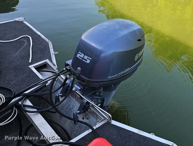 image for item EH6836 2003 PlayCraft pontoon boat