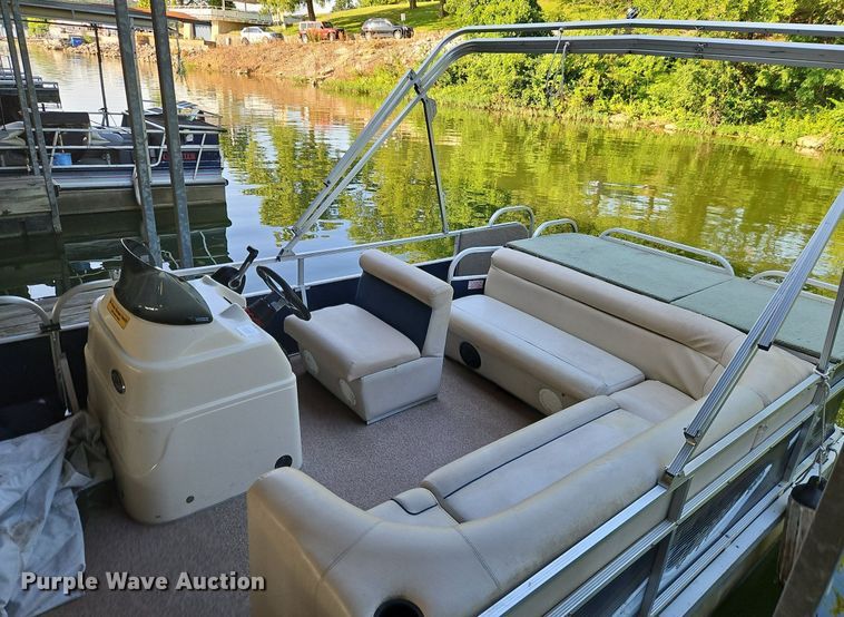 image for item EI3971 2014 Playcraft Clipper 2400 boat