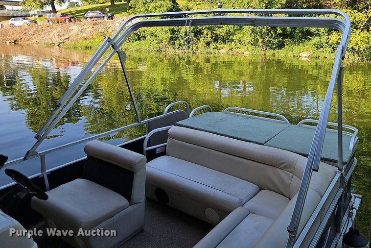 image for item EI3971 2014 Playcraft Clipper 2400 boat