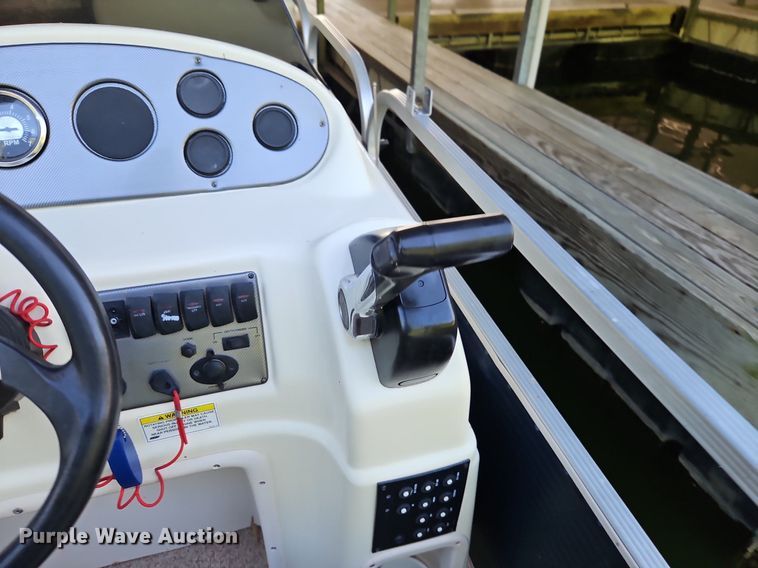 image for item EI3971 2014 Playcraft Clipper 2400 boat