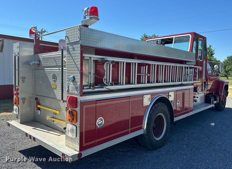 image for item EJ4398 1988 Ford  F800 pumper fire truck