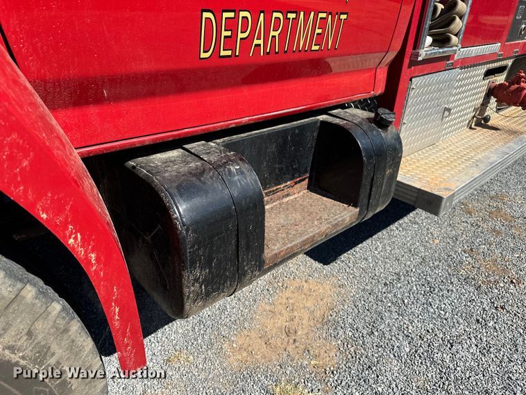 image for item EJ4398 1988 Ford  F800 pumper fire truck