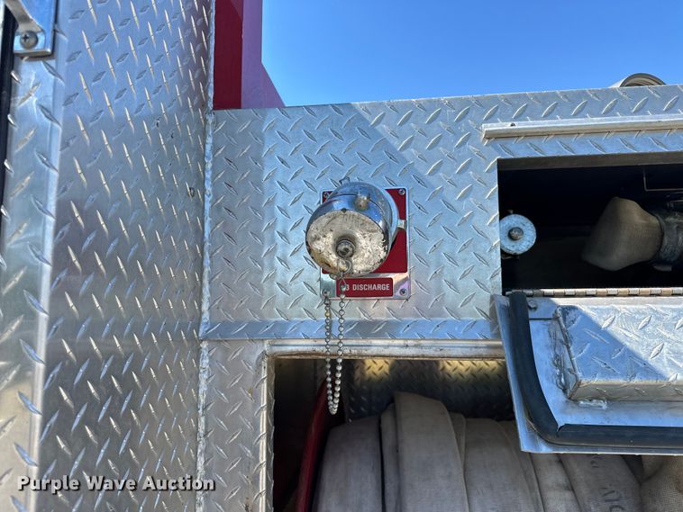 image for item EJ4398 1988 Ford  F800 pumper fire truck