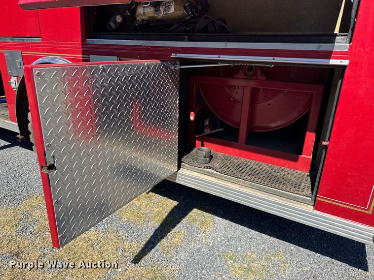 image for item EJ4398 1988 Ford  F800 pumper fire truck