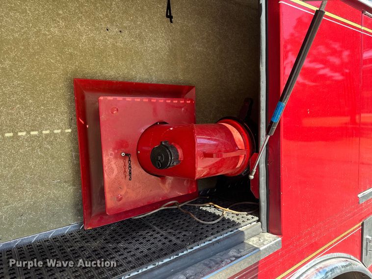 image for item EJ4398 1988 Ford  F800 pumper fire truck