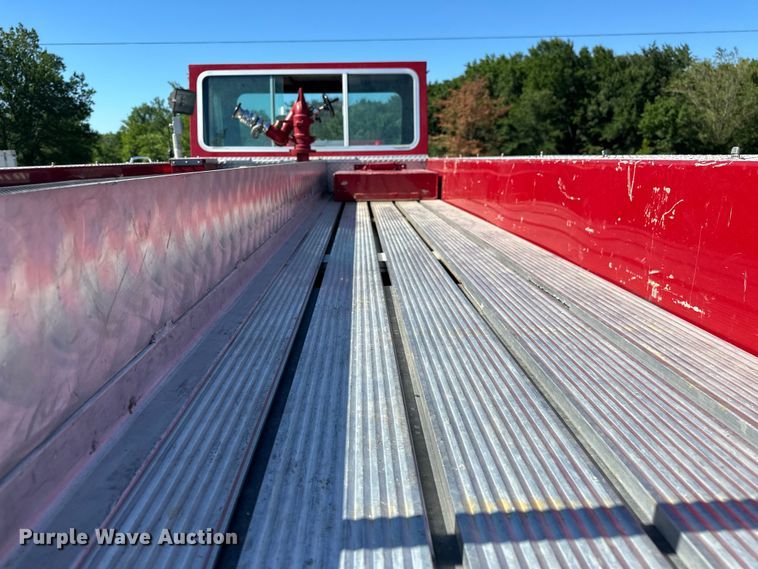 image for item EJ4398 1988 Ford  F800 pumper fire truck