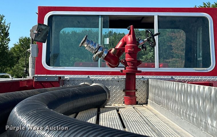 image for item EJ4398 1988 Ford  F800 pumper fire truck