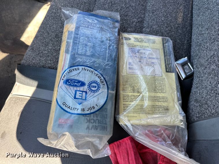 image for item EJ4398 1988 Ford  F800 pumper fire truck