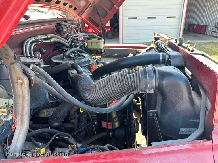 image for item EJ4398 1988 Ford  F800 pumper fire truck