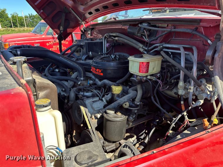 image for item EJ4398 1988 Ford  F800 pumper fire truck